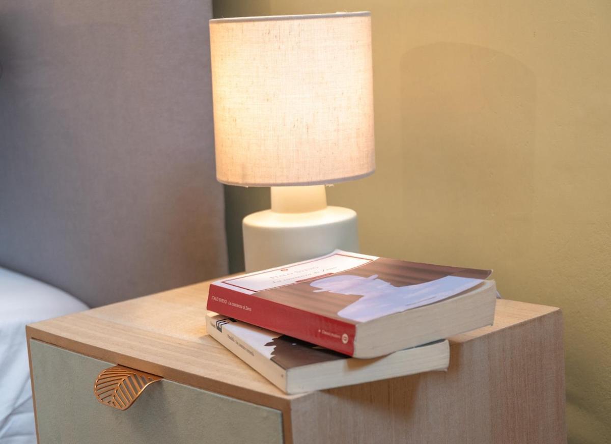 Millennial Walls Elegant Relax In Center Appartamento