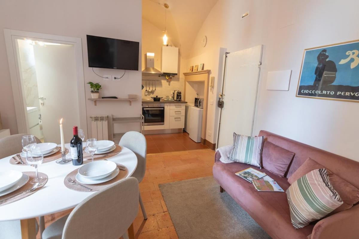 Millennial Walls Elegant Relax In Center Perugia